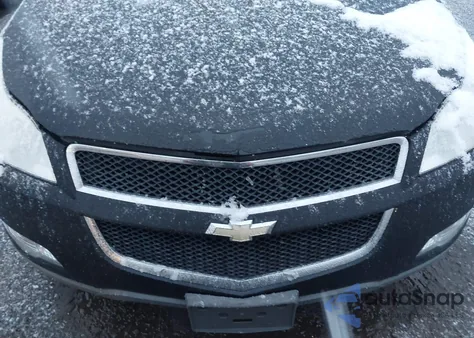 2011 Chevrolet Traverse 1Lt z USA, uszkodzony, nr VIN 1GNKVGED2BJ127559